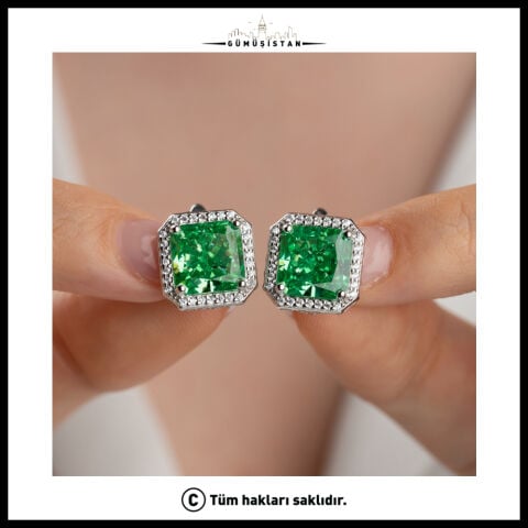 925 Ayar Gümüş Yeşil Taşlı Kare Küpe – Zirkon Taş Detaylı Şık Kadın Küpe