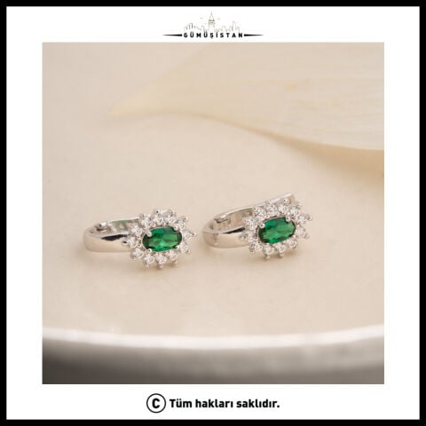 925 Ayar Gümüş Yeşil Taşlı Çiçek Model Kadın Küpe