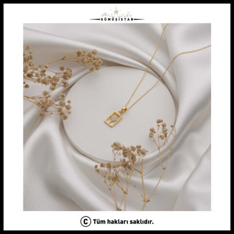 Kutup Yıldızı Dikdörtgen Kolye – Zirkon Taşlı Gold Kadın Kolyesi