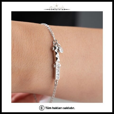 925 Ayar Gümüş Beyaz Baget Taşlı Modern Bileklik