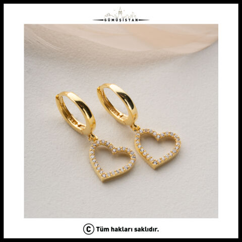 925 Ayar Gümüş Kalpli Halka Küpe – Zirkon Taşlı Kalp Tasarım Altın Kaplama