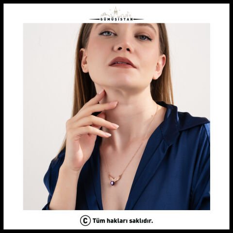 925 Ayar Gümüş Kanat ve Kalp Taş Detaylı Kolye