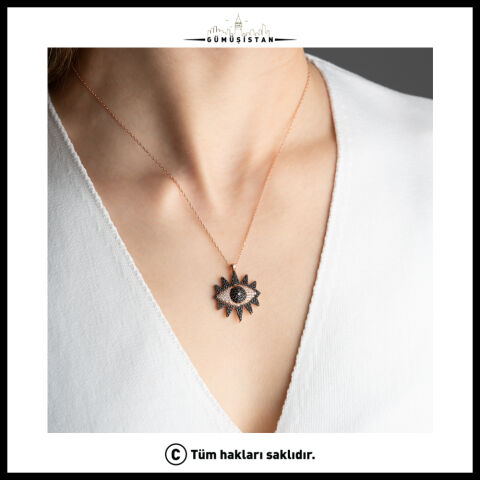 925 Ayar Gümüş Siyah Taşlı Göz ve Güneş Figürlü Rose Gold Kadın Kolye