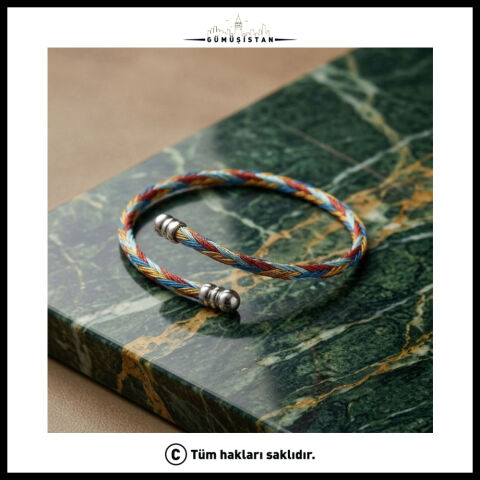 Çok Renkli Örgü Deri Erkek Bileklik – Çelik Detaylı Modern Tasarım