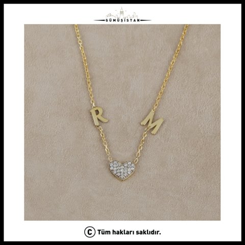 Kişiye Özel İki Harfli Taşlı Kalp Kolye – 925 Ayar Gümüş Baş Harf Kolyesi