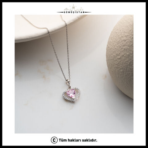 925 Ayar Gümüş Pembe Taşlı Kalp Kolye – Zirkon Taş Detaylı Zarif Kalp Kolye