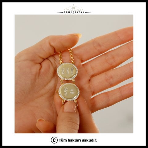 Kişiye Özel İsimli Aile Bilekliği – Anne Baba Çocuk İsimli Zirkon Taşlı Bileklik