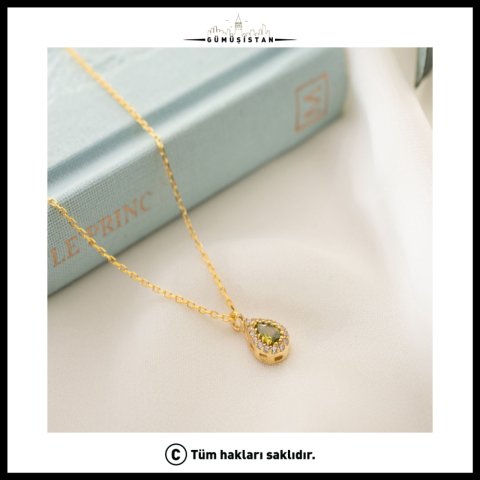 Ağustos Ayı Doğum Taşı Takı Seti – 925 Ayar Gümüş Peridot Rengi Kolye ve Küpe