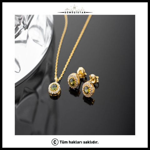 925 Ayar Gümüş Ağustos Doğum Taşı Takı Seti – Peridot Taşlı Kolye ve Küpe Seti
