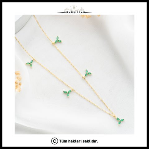 925 Ayar Gümüş Yeşil Taşlı Üç Yapraklı Kolye