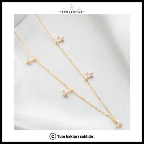 925 Ayar Gümüş Pembe Zirkon Taşlı Yonca Kolye