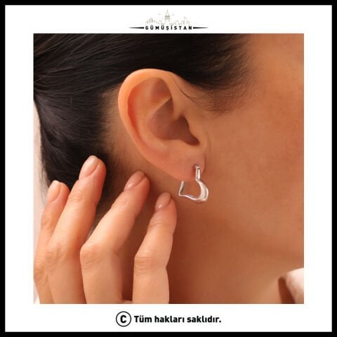 925 Ayar Gümüş Kalpli Küpe