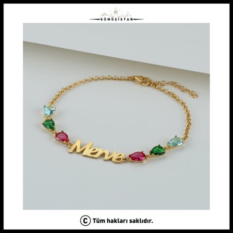 Kişiye Özel İsimli Baget Taşlı Bileklik – Renkli Taşlı Gold Kadın Bileklik