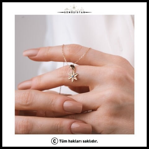 925 Ayar Gümüş Nergis Çiçeği Mart Ayı Minimal Doğum Taşı Kolyesi