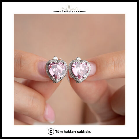 925 Ayar Gümüş Pembe Kalp Zirkon Taşlı Işıltılı Kadın Küpe