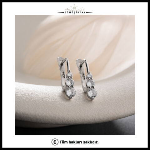 Üçlü Zirkon Taşlı 925 Ayar Gümüş Sallantılı Küpe