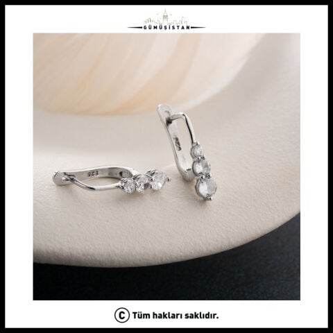 Üçlü Zirkon Taşlı 925 Ayar Gümüş Sallantılı Küpe