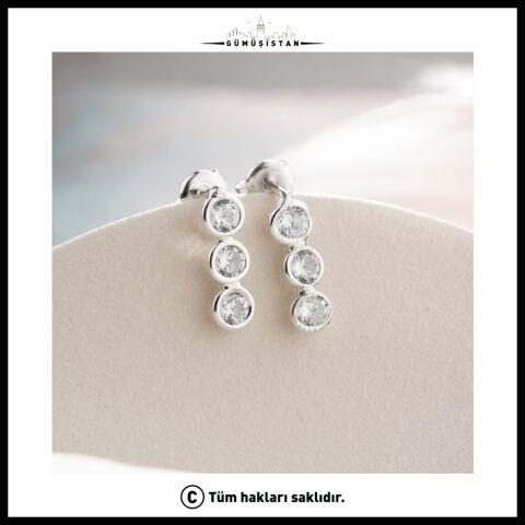Üç Taşlı Zirkon 925 Ayar Gümüş Minimal Küpe