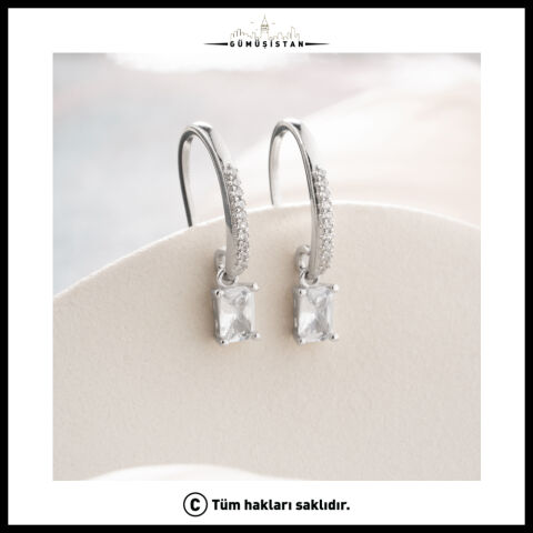 Baget Zirkon Taşlı Sallantılı 925 Ayar Gümüş Küpe