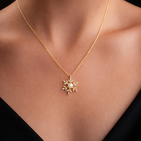 925 Ayar Gümüş Altın Kaplama İncili Kar Tanesi Kolye