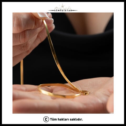 925 Ayar Gümüş İtalyan Yılan Zincir Kolye – Gold Renkli Zarif Kadın Kolye Modeli