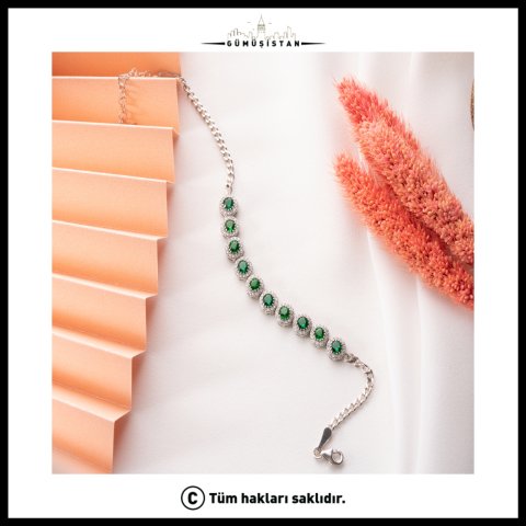 925 Ayar Gümüş Yeşil Halka Taşlı Bileklik