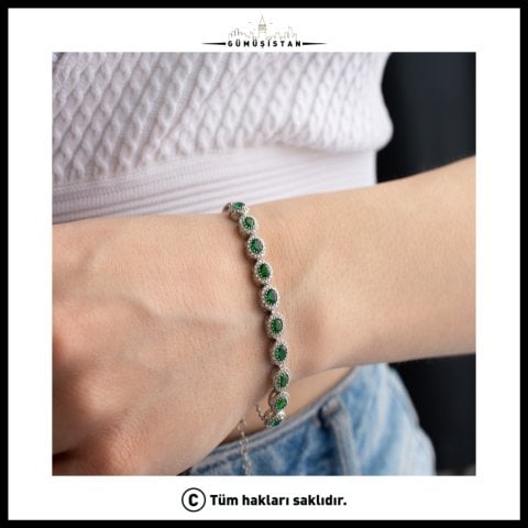 925 Ayar Gümüş Yeşil Halka Taşlı Bileklik