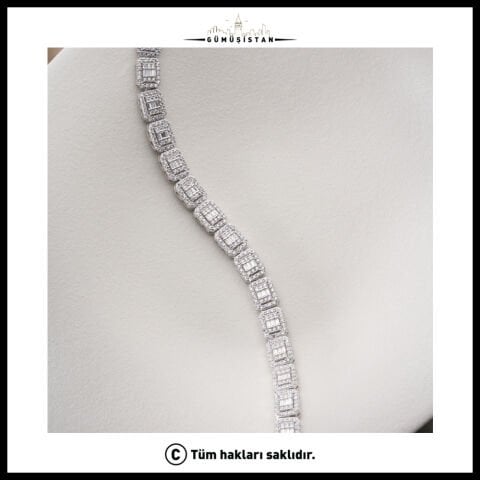 925 Ayar Gümüş Işıltılı Taş Detaylı Klasik Bileklik