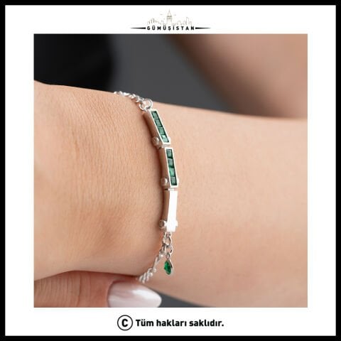 925 Ayar Gümüş Yeşil Baget Taşlı Modern Bileklik