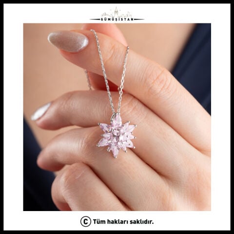 925 Ayar Gümüş Pembe Taşlı Katlı Lotus Çiçek Kolye – Zarif Katlı Lotus  Çiçek Figürlü Kadın Kolyesi
