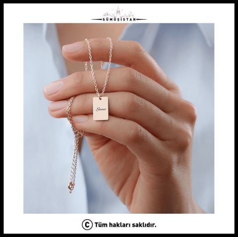Kişiye Özel İsim Kazımalı Plaka Kolye – Minimal İsimli Kolye