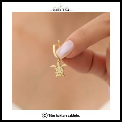 Kaplumbağa Figürlü Sallantılı Halka Küpe – 925 Ayar Gümüş ve Pirinç Seçenekli