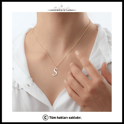 Kişiye Özel Tek Harf Kolye – Büyük Baş Harfli Minimal Kolye