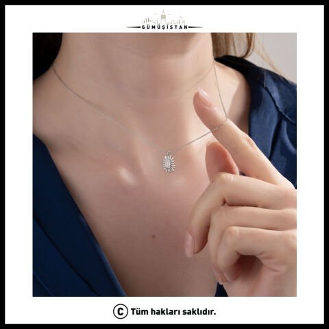 925 Ayar Gümüş Güneş Işıltısı Kolye