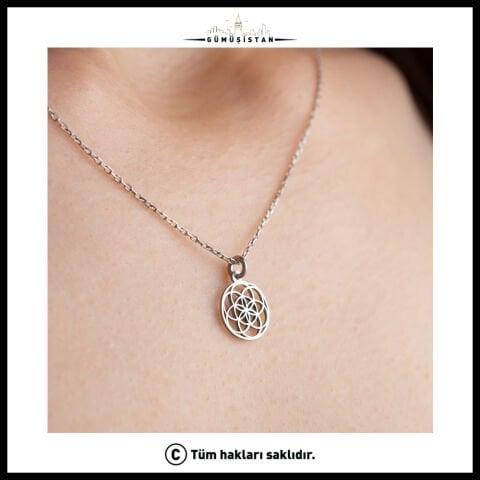925 Ayar Gümüş Yaşam Çiçeği Kolye