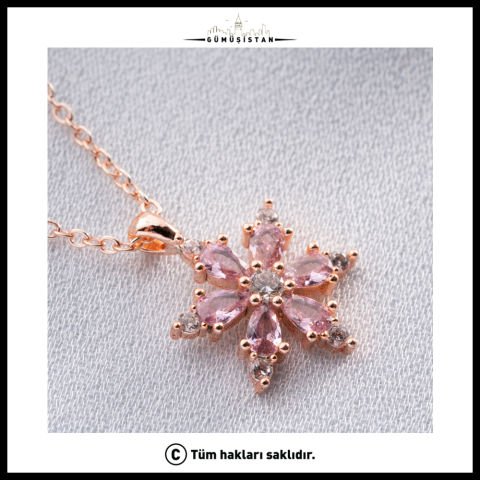 14 Ayar Altın Kaplama Pembe Lotus Çiçeği Kolye