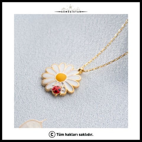925 Ayar Gümüş Uğurböcekli Papatya Kolye