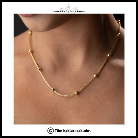 925 Ayar Gümüş Gold Renkli Top Detaylı Minimal Kadın Kolye – Zarif, Şık ve Modern Kolye