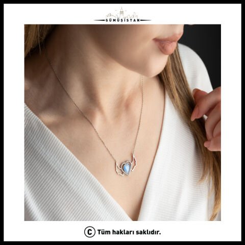 925 Ayar Gümüş Opal Kanatlı Kalp Küpe