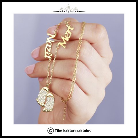 Kişiye Özel Anne Bebek Ayak İzi Kolye – 925 Ayar Gümüş İsimli Anne Kolyesi