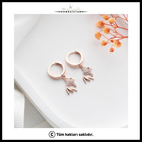 925 Ayar Gümüş Zirkon Taş Detaylı Balık Küpe