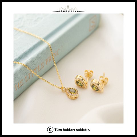 Ağustos Ayı Doğum Taşı Takı Seti – 925 Ayar Gümüş Peridot Rengi Kolye ve Küpe