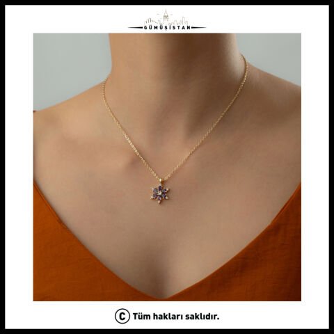 14 Ayar Altın Kaplama Özel Kutulu Lotus Çiçeği Kolye