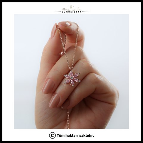 925 Ayar Gümüş Pembe Lotus Çiçeği Kolye