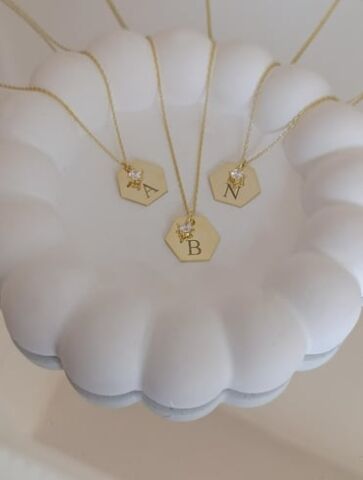 Taş Detaylı Altıgen Plaka Kolye - 925 Ayar Gümüş