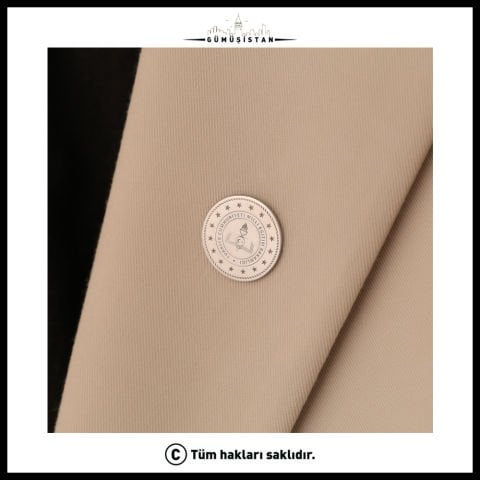 Rhoudium Kaplama Ahşap Kutulu Öğretmenler Günü Yaka İğnesi