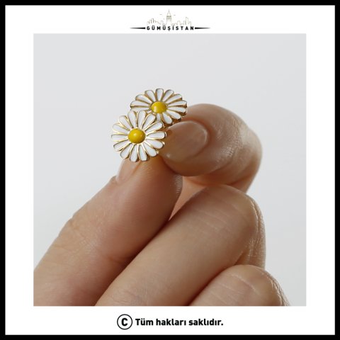925 Ayar Gümüş Papatya Küpe