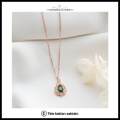 925 Ayar Gümüş Zümrüt Taşlı Kolye