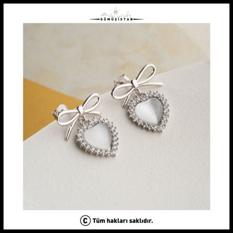 Sedefli Kalp Fiyonk Zirkon Taşlı 925 Ayar Gümüş Sallantılı Kadın Küpe