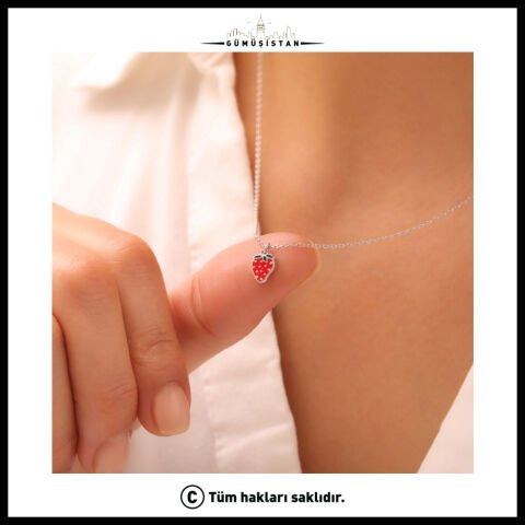 925 Ayar Gümüş Çilek Kolye